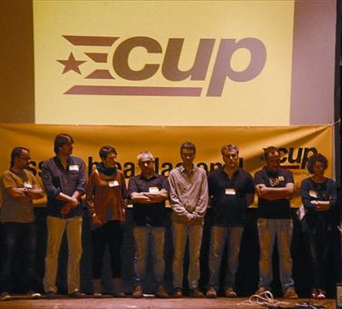 Foto de família. Candidats i dirigents de la CUP, a Molins de Rei.
