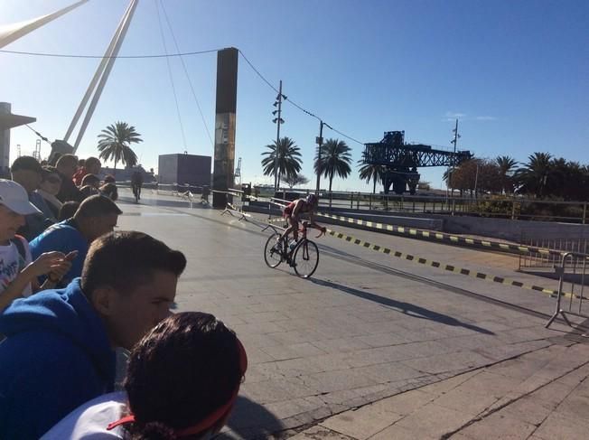 El triatlón se apodera de Las Palmas de Gran Canaria