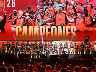 El Gobierno concede la placa de honor de la Orden Mérito Civil a las selecciones masculina y femenina