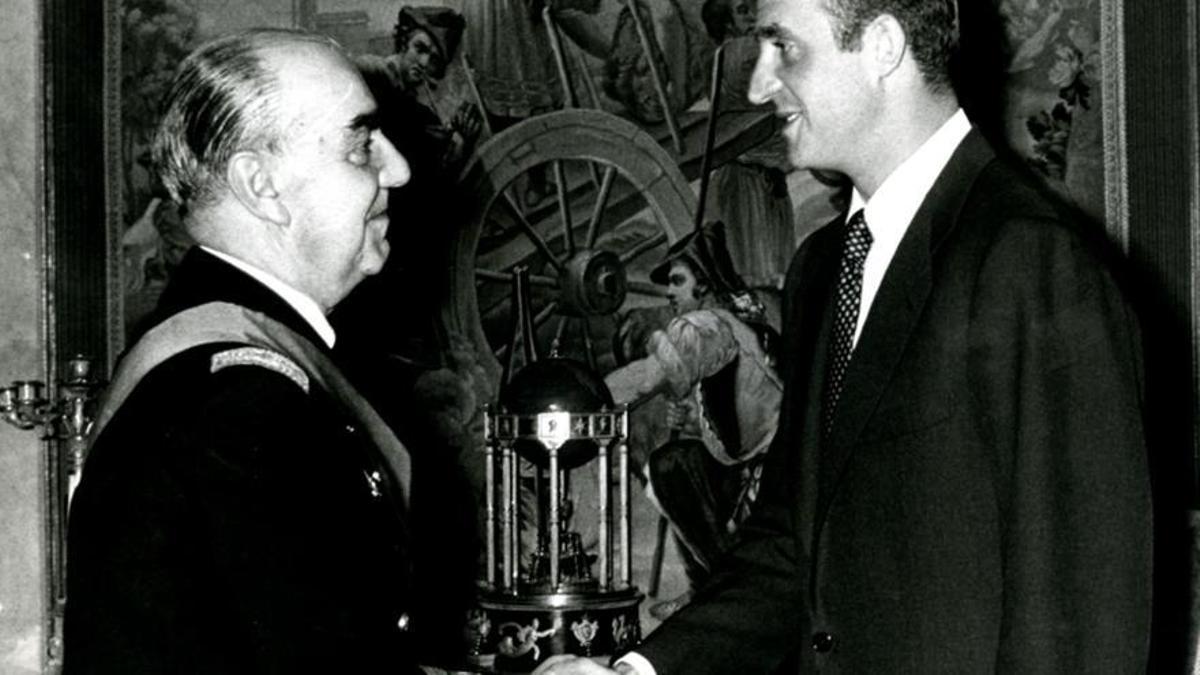 Luis Carrero Blanco y el príncipe Juan Carlos, el 9 de junio de 1973.