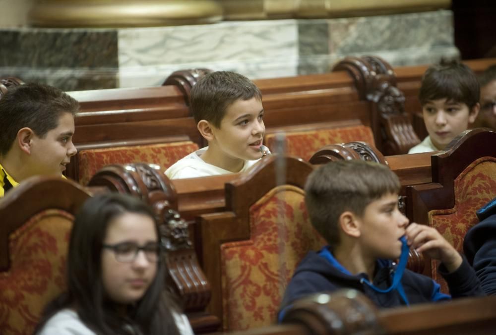 Pleno infantil sobre seguridad vial en A Coruña