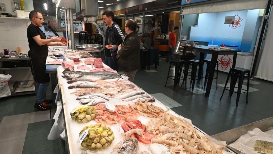 Aluvión de mejoras para modernizar e incentivar las compras en el Mercat Central de Vila-real