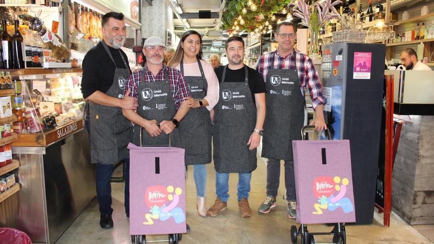 Sorteos y descuentos en el mercado provisional para &quot;ayudar en la cuesta de septiembre&quot;