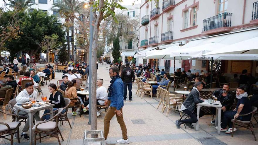 Ibiza mantiene la incidencia acumulada en 14 días más alta