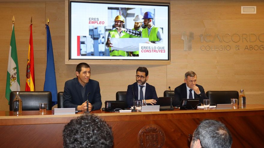 Construcor analiza las &quot;carencias de empleo&quot; en el sector y la situación de la negociación colectiva en Andalucía