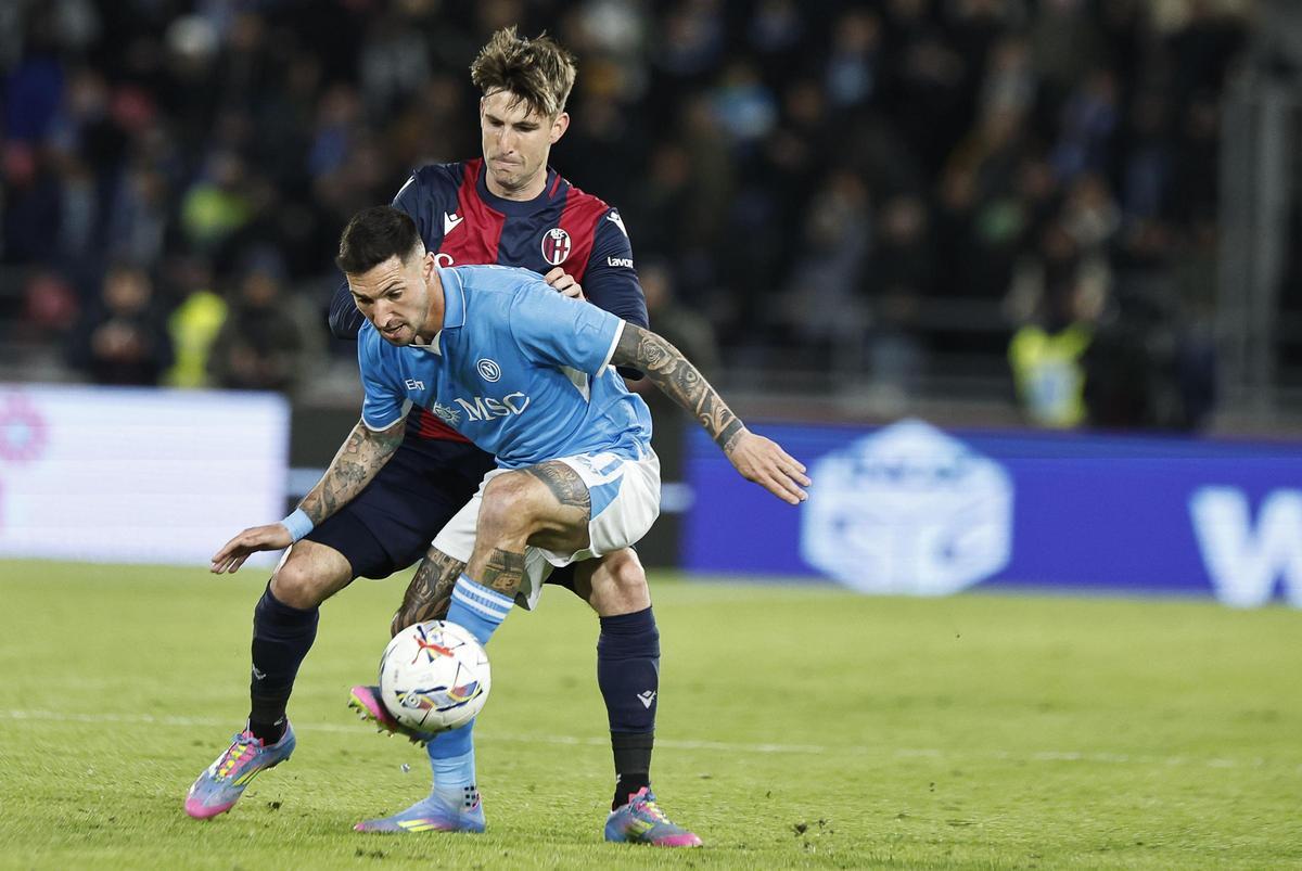 Juan Miranda, durante un partido contra el Nápoles