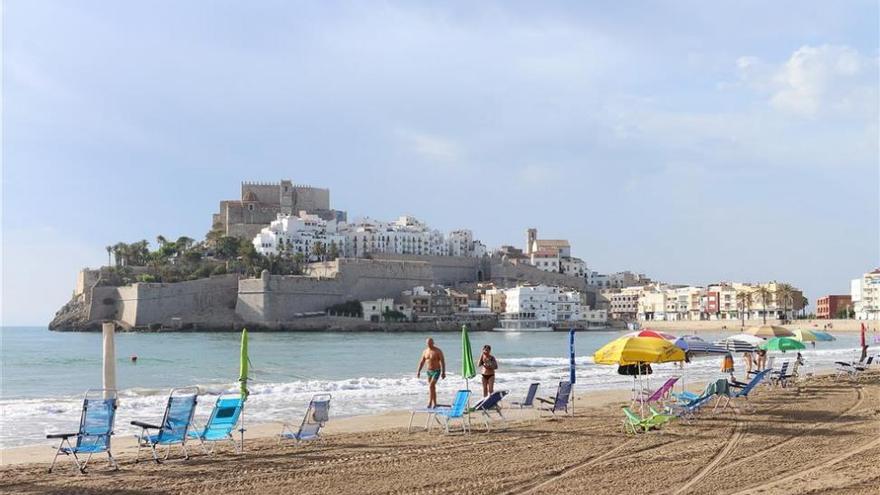 Cierran al baño la Playa Norte de Peñíscola por niveles elevados de parámetros biológicos