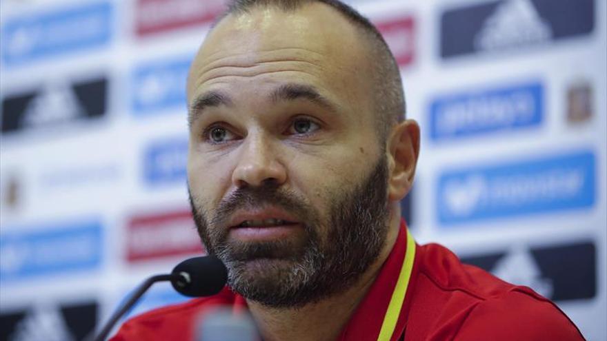 Iniesta desmiente el acuerdo de renovación