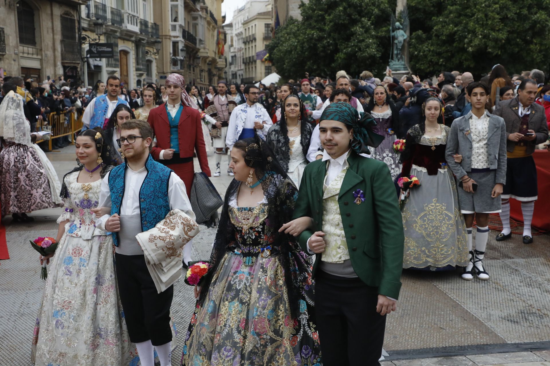 Búscate en el primer día de Ofrenda por la calle Quart (entre las 115.30 y las 17.00 horas)