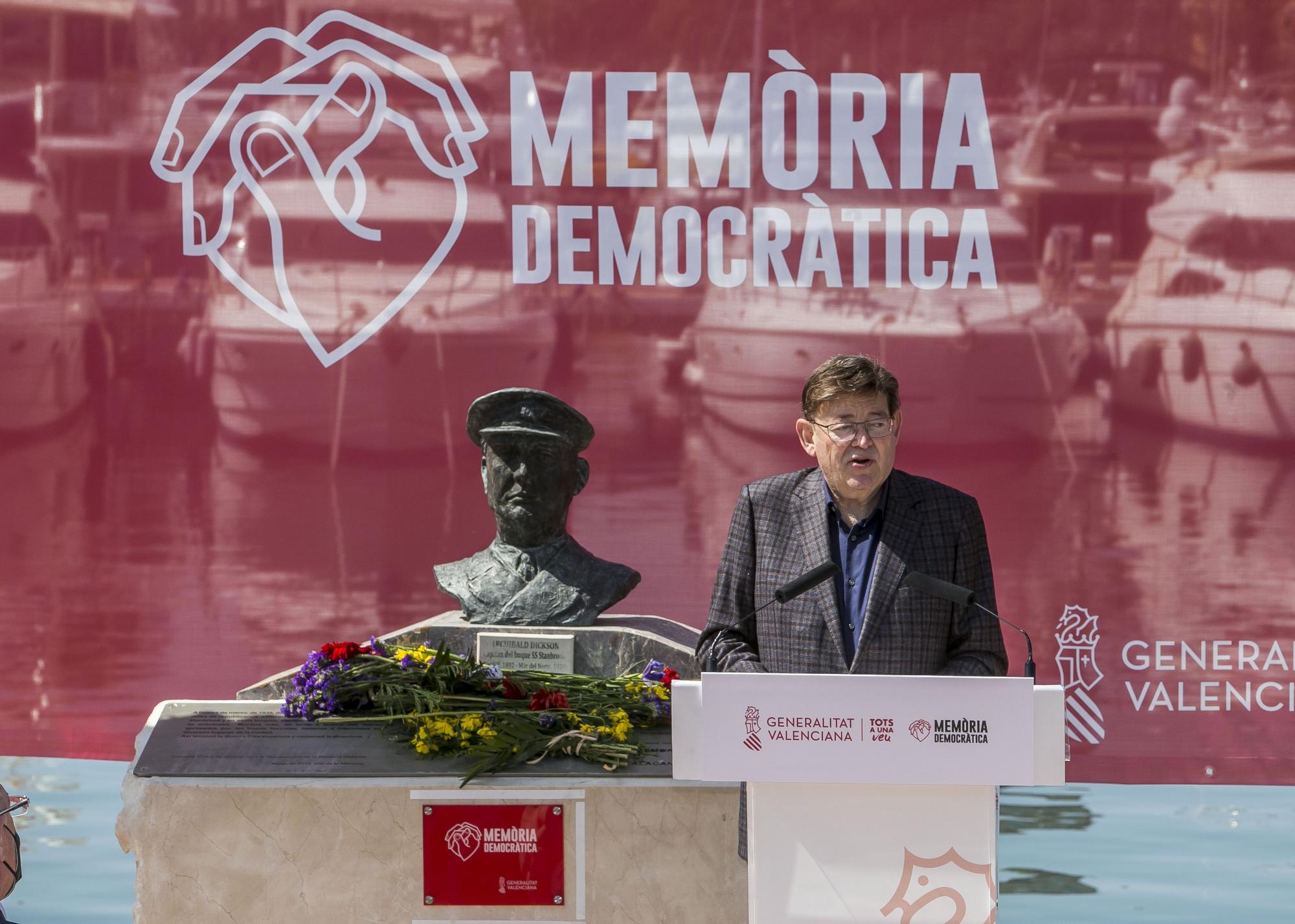 Homenaje a las víctimas de la Guerra Civil en el puerto de Alicante