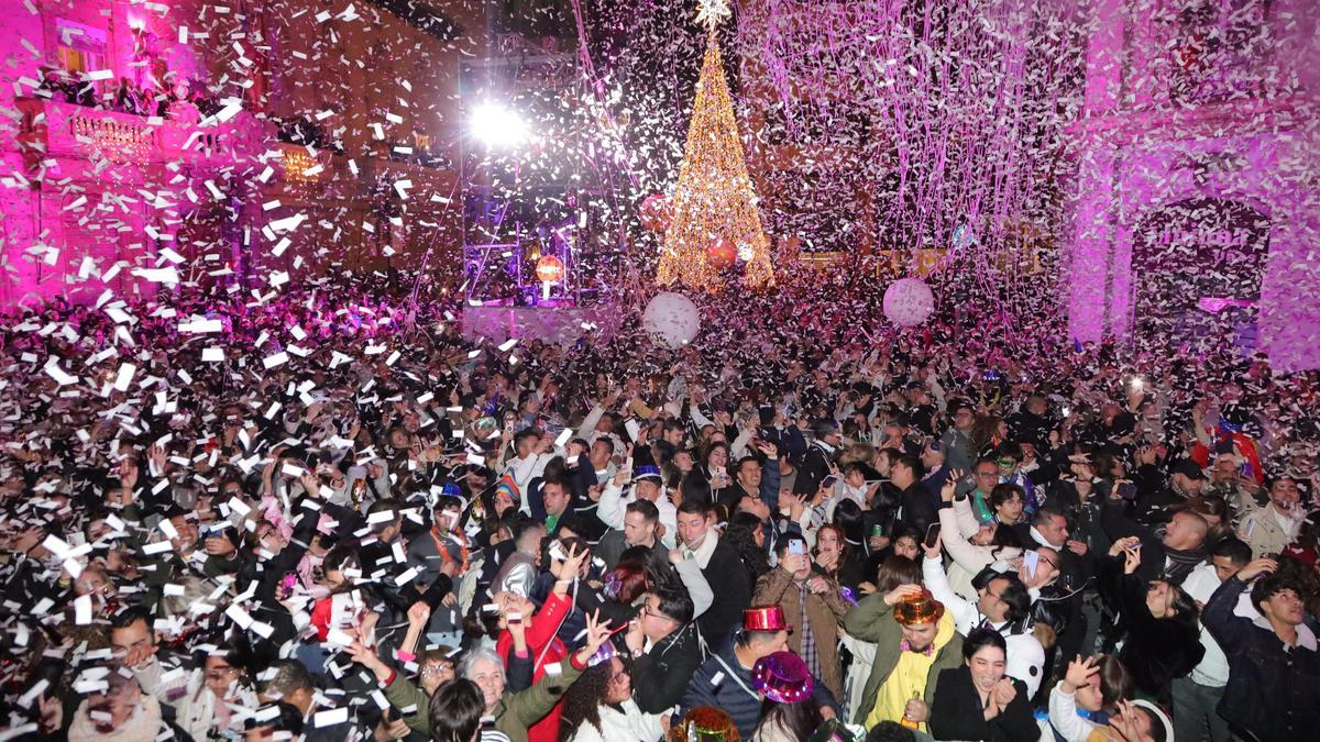 La Nochevieja del pasado año reunió a 8.000 personas en la Puerta del Sol.