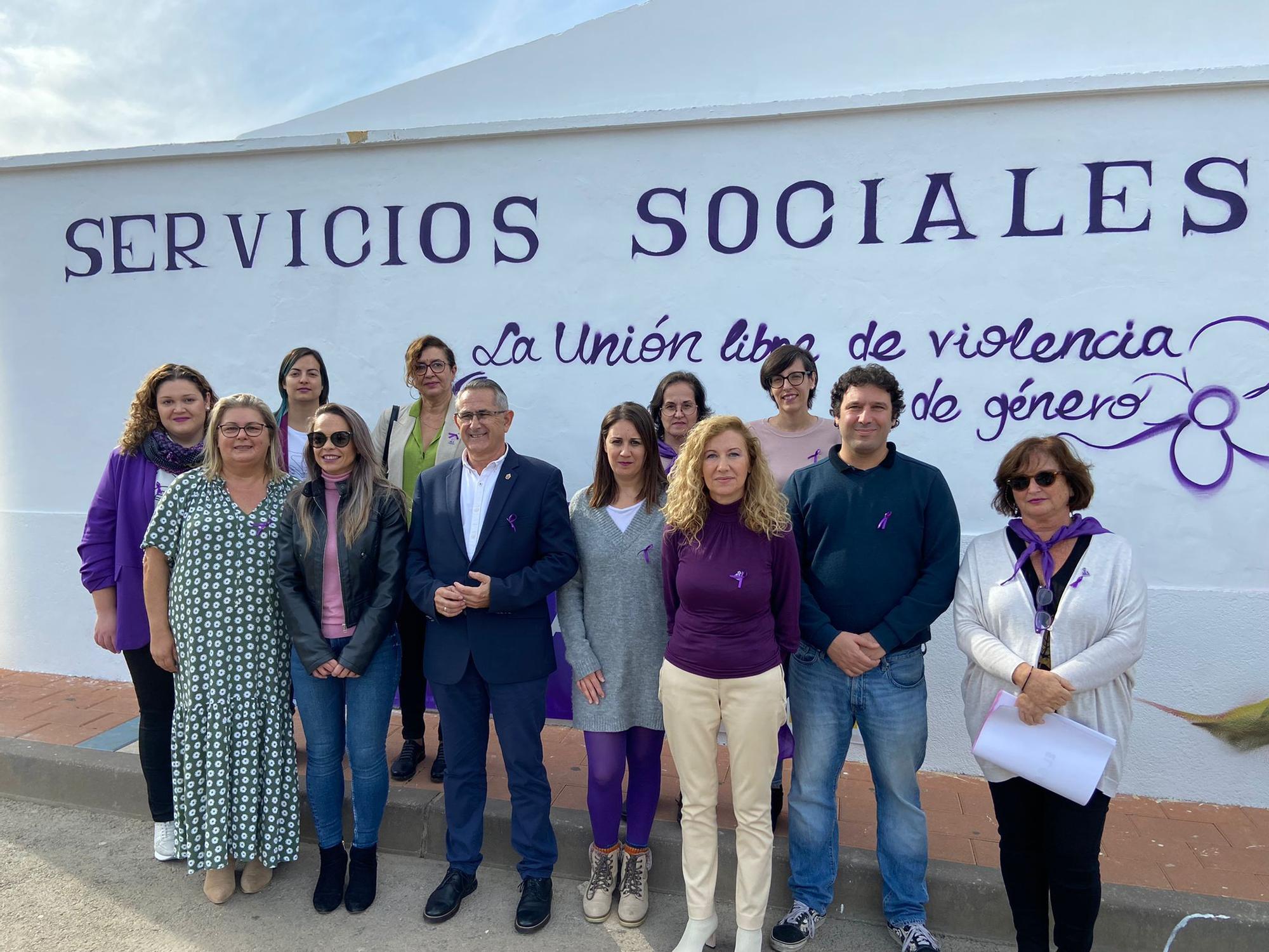 El 25 en la Región, en imágenes: así conmemoran los municipios el Día de la Eliminación de la Violencia contra la Mujer