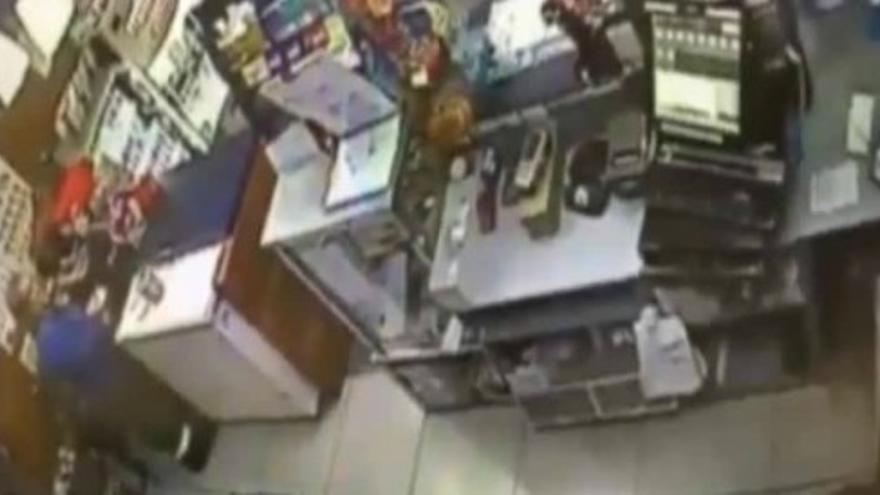 Brutal agresión en el atraco a una gasolinera de Terrassa