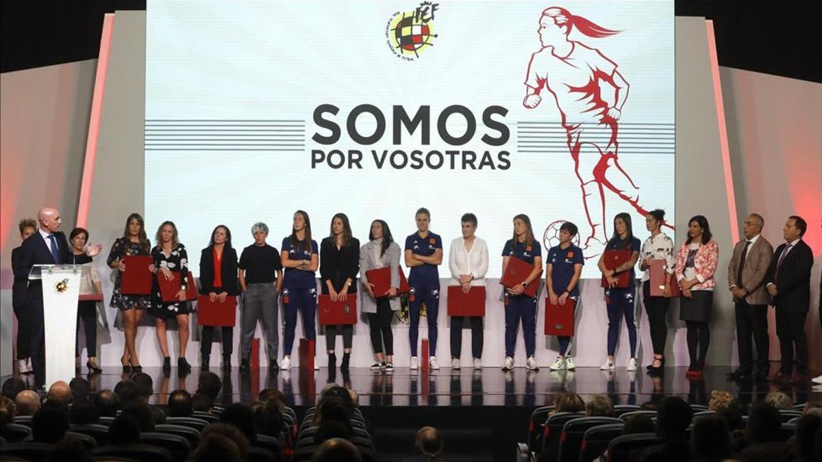 El Ministerio da por finalizada su mediación por el fútbol femenino sin evitar la huelga