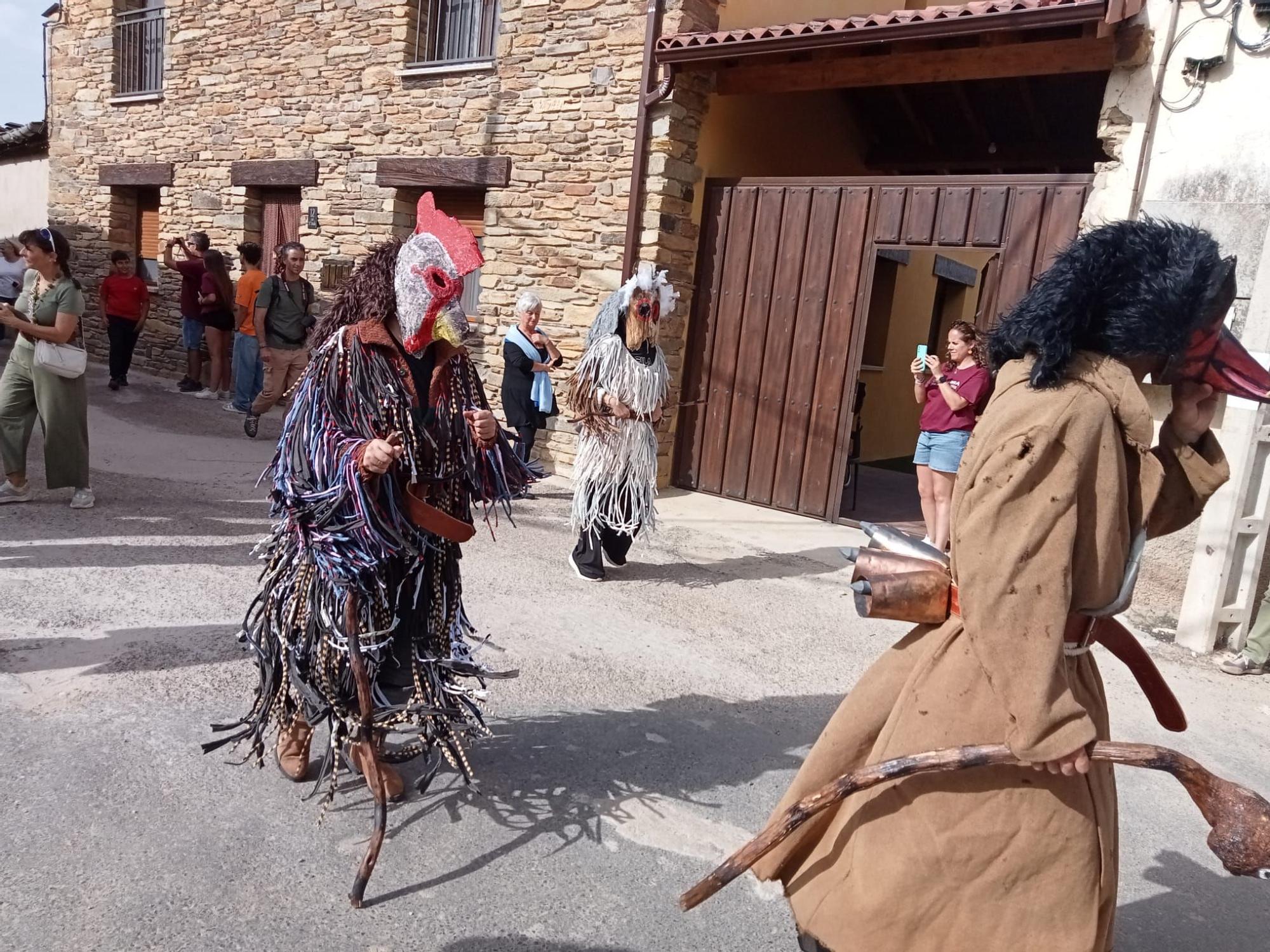 Las mascaradas zamoranas exaltan su autenticidad en Pobladura de Aliste
