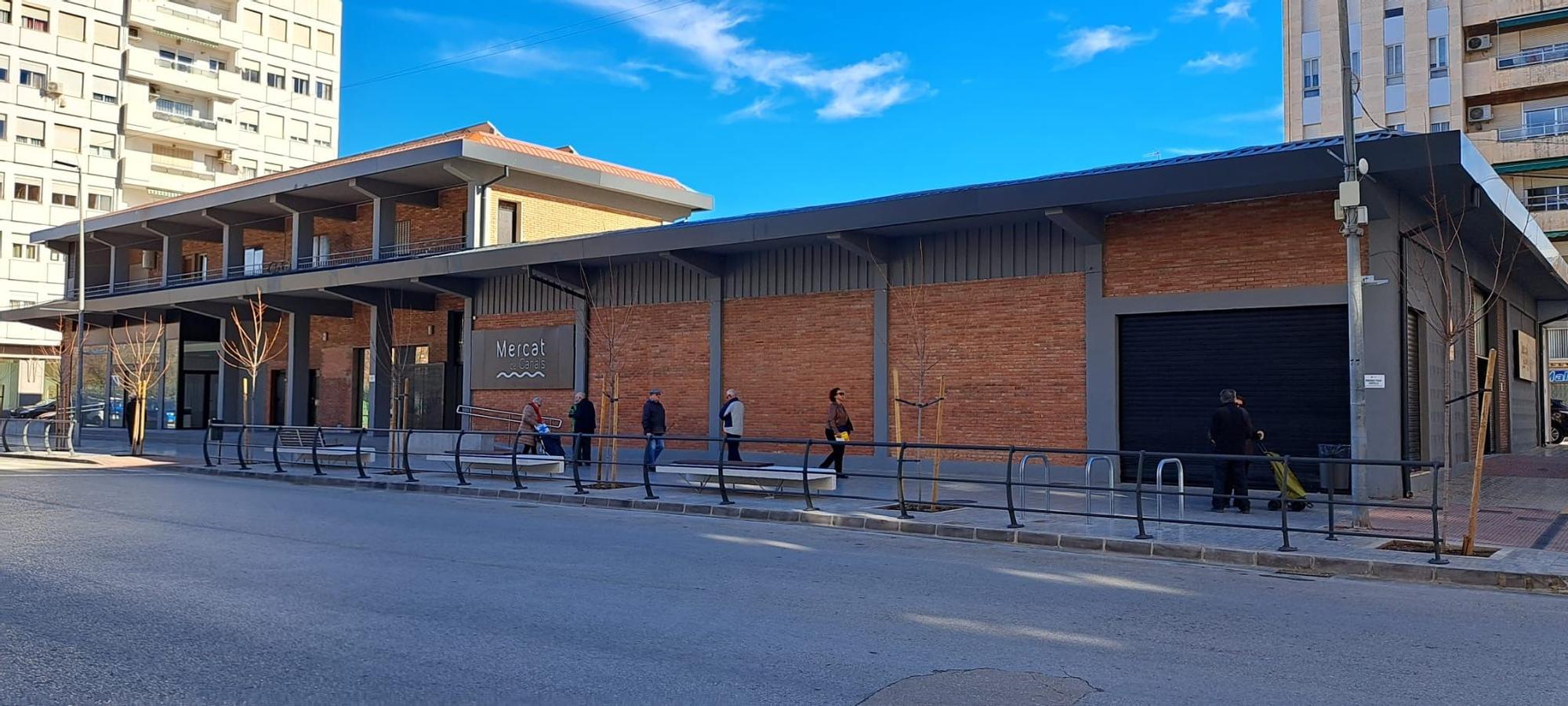 Un concurso público para explotar la cafetería del mercado de Canals durante ocho años