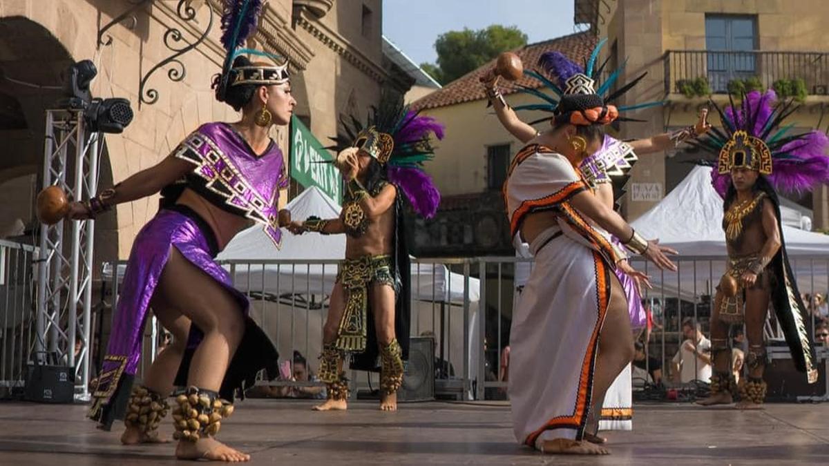 Actuación de una edición pasada de la fiesta del Grito.