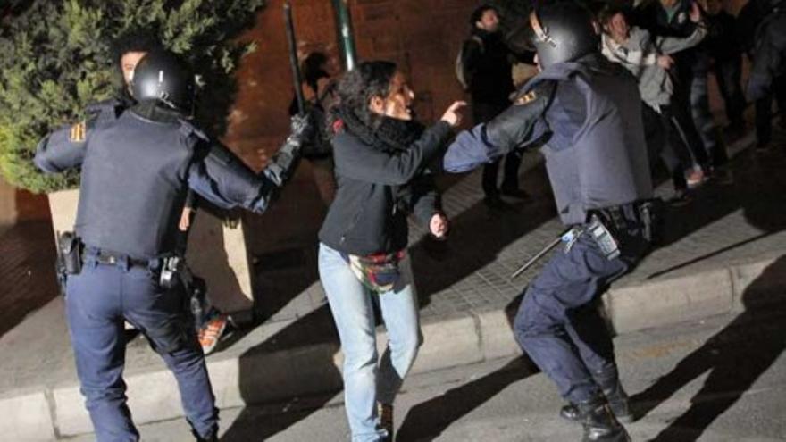 Brutales cargas policiales en Valencia