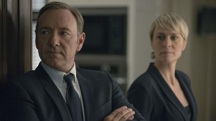 Frank Underwood mirando a cámara