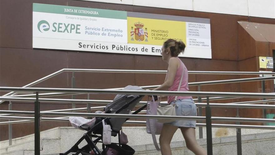 El paro sube en septiembre en Extremadura en 4.486 personas