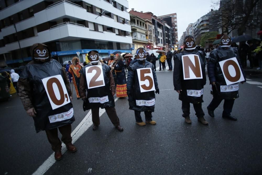 Desfile del martes de Carnaval en el Antroxu de Avilés