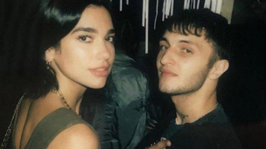 Dua Lipa confirma su noviazgo con Anwar Hadid