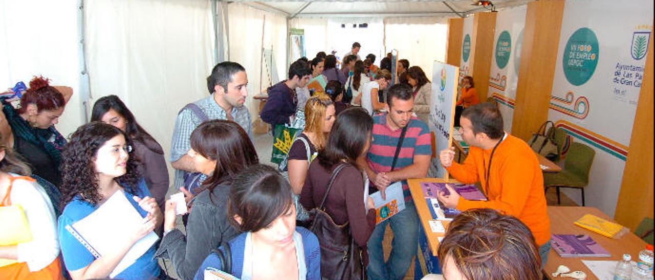 Feria de empleo para universitarios en Las Palmas.