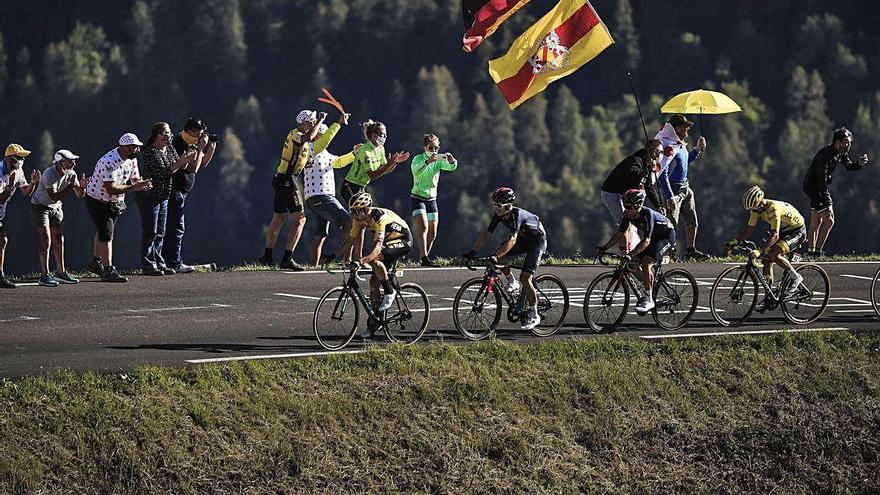 Roglic ya se descubre en la cima de Ocaña