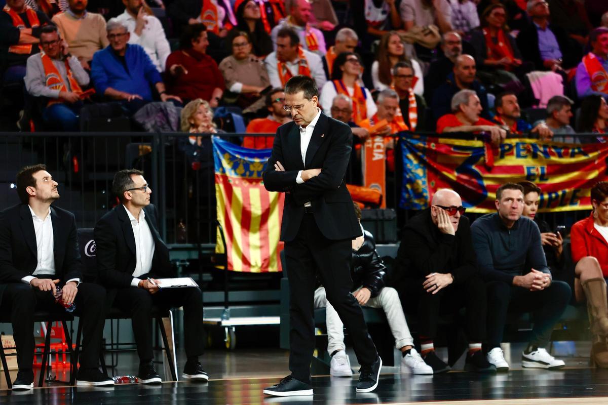 Pedro Martínez, durante el partido entre el Valencia BC y el Maccabi en el Roig Arena.
