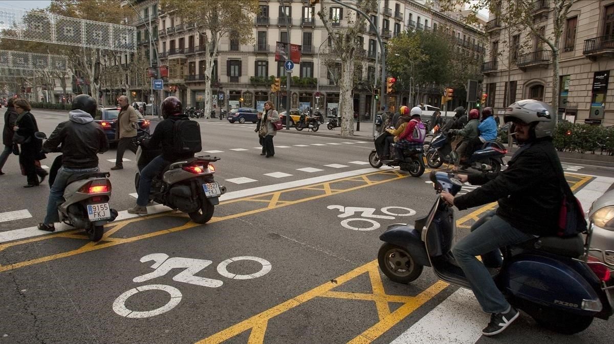 zentauroepp11747040 barcelona 20091111 soc bcn trafico zona para motos en 181124141632 zentauroepp11747040 barcelona 20091111 soc bcn trafico zona para motos en 181124141632