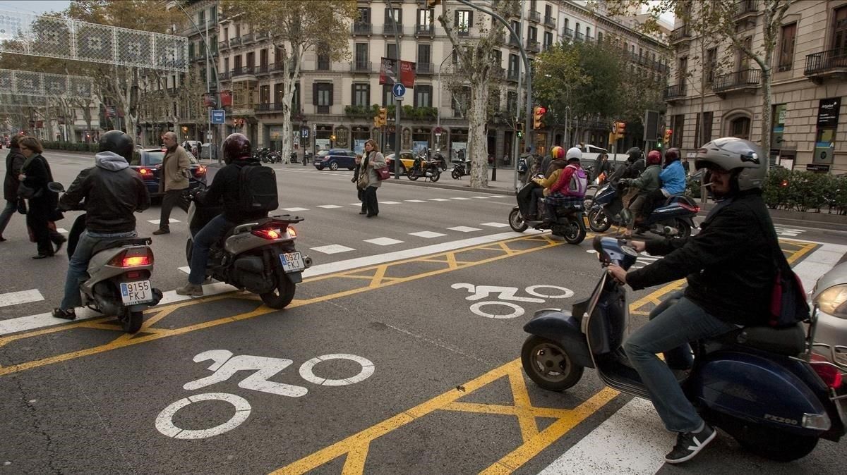 zentauroepp11747040 barcelona 20091111   soc bcn trafico     zona para motos en 181124141632