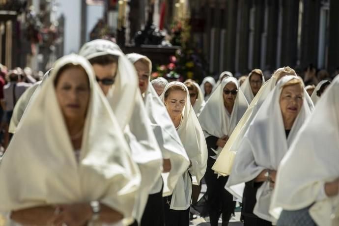 19.04.19. Las Palmas de Gran Canaria. SEMANA SANTA. Procesión de Las Mantillas en Vegueta.  Foto Quique Curbelo  | 19/04/2019 | Fotógrafo: Quique Curbelo