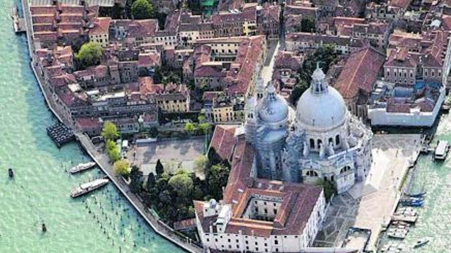 Vista aérea del edificio Punta della Dogana, en Venecia. 