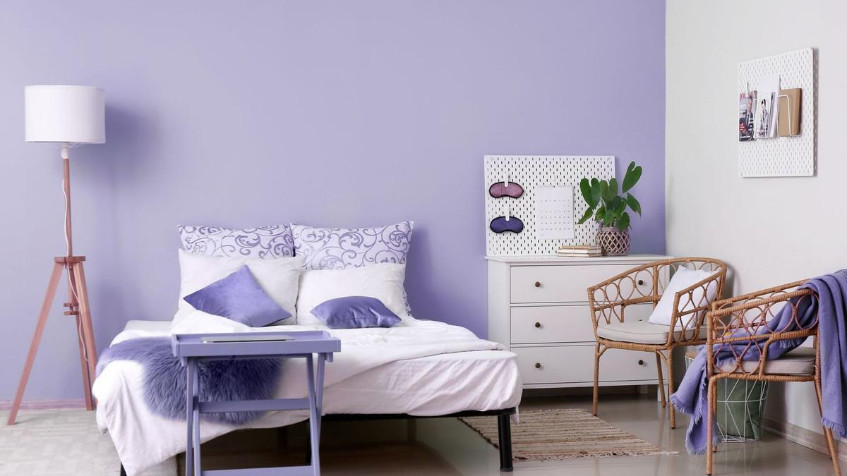 Una habitación en color lila. | SHUTTERSTOCK