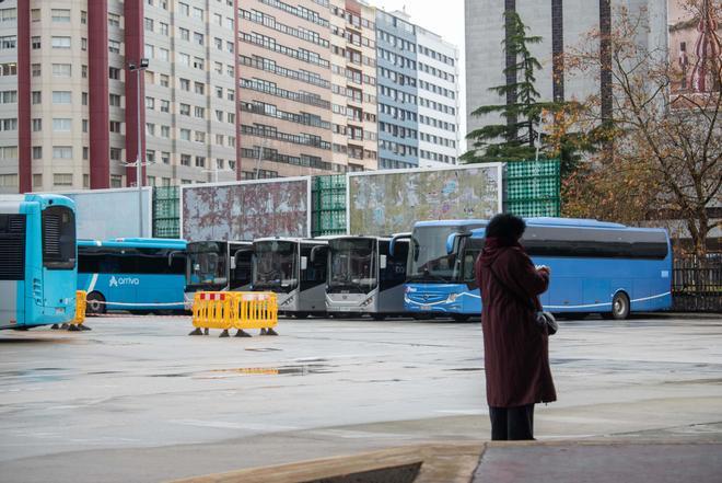 La segunda jornada de huelga de transportes deja paro total en la estación de A Coruña