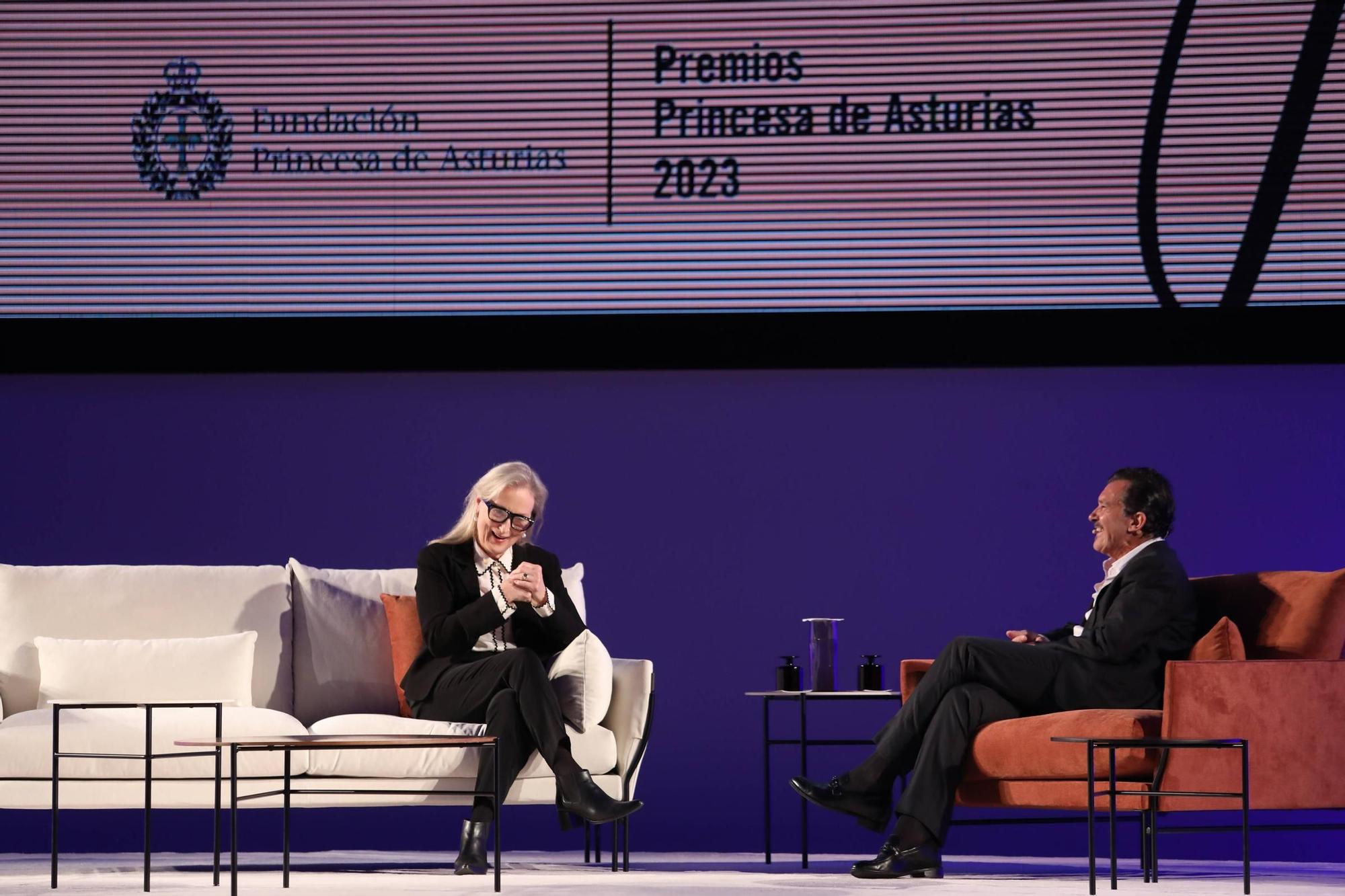 Encuentro entre Meryl Streep y Antonio Banderas en el Palacio de Congresos de Oviedo