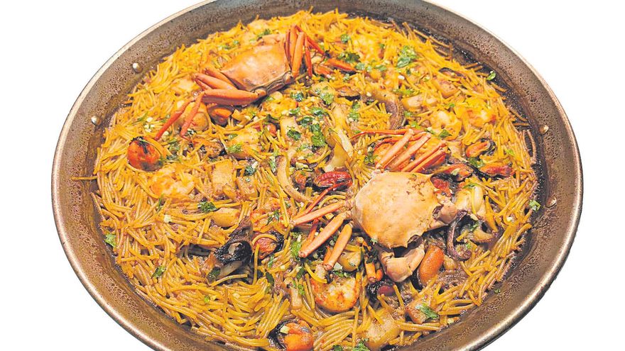 Las recetas de cocina de Antoni Tugores | Fideus secs mariners