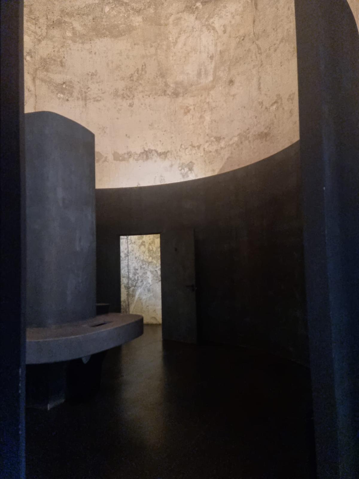 La Fundación Marta  Ortega y sus silos reconvertidos: el aseo