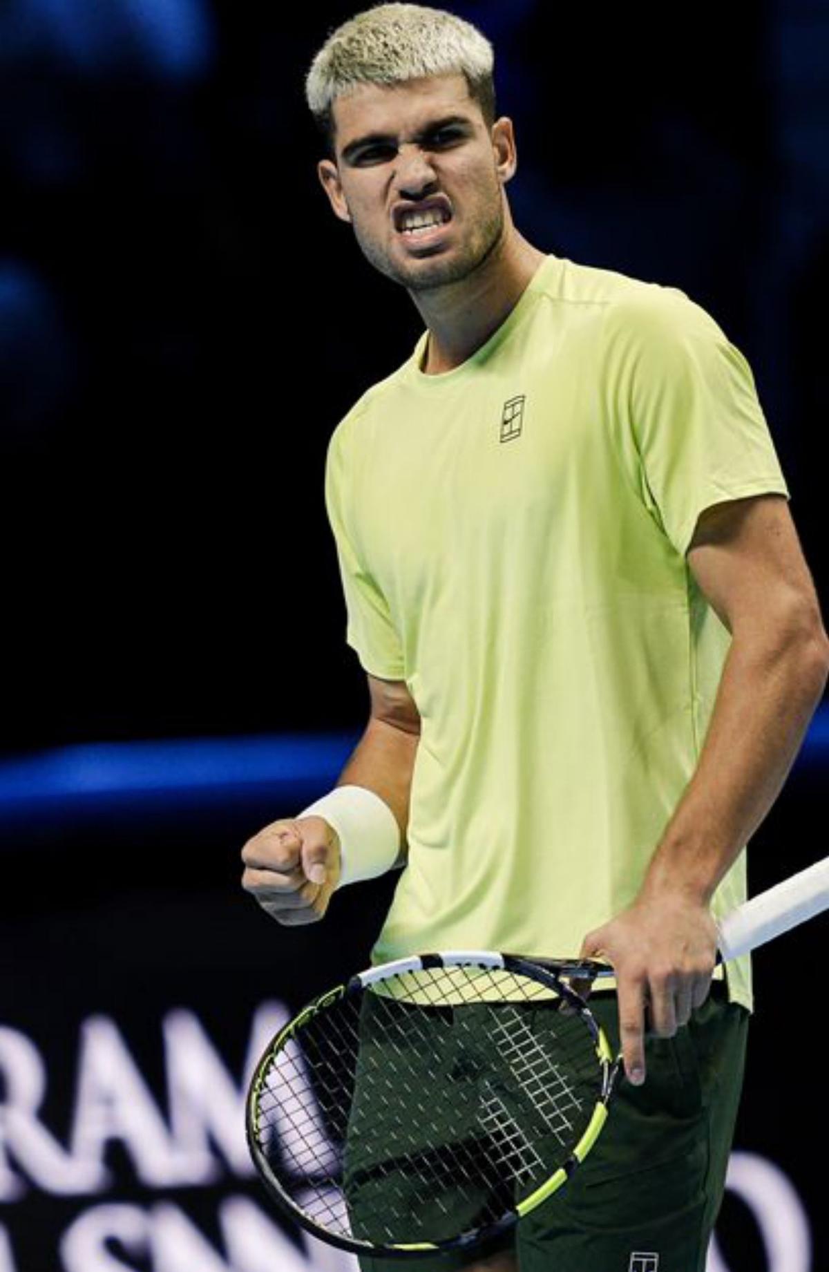 Alcaraz s’imposa a De Miñauri comença fort a les ATP Finals