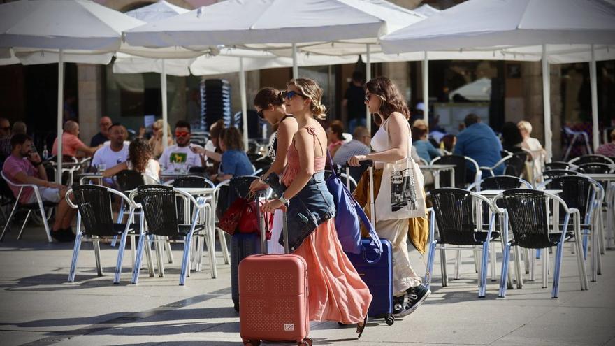 La escasez de plazas hoteleras en Avilés impulsa el negocio de los alquileres vacacionales