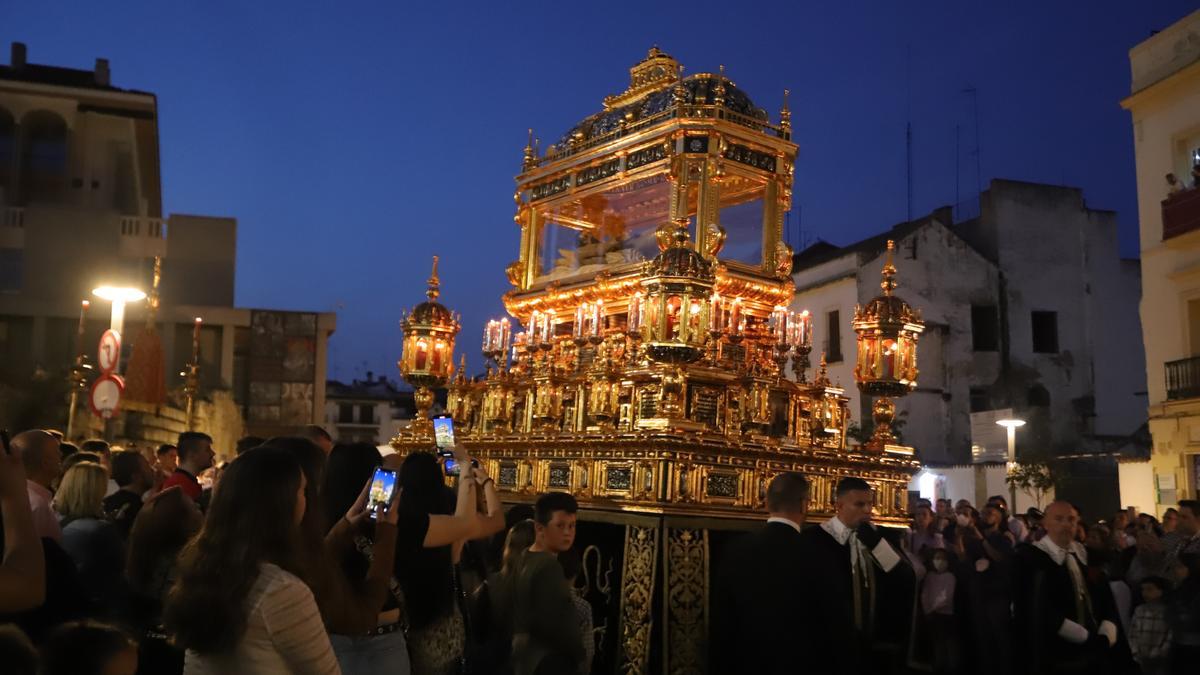 La estación de penitencia del Sepulcro cierra el Viernes Santo