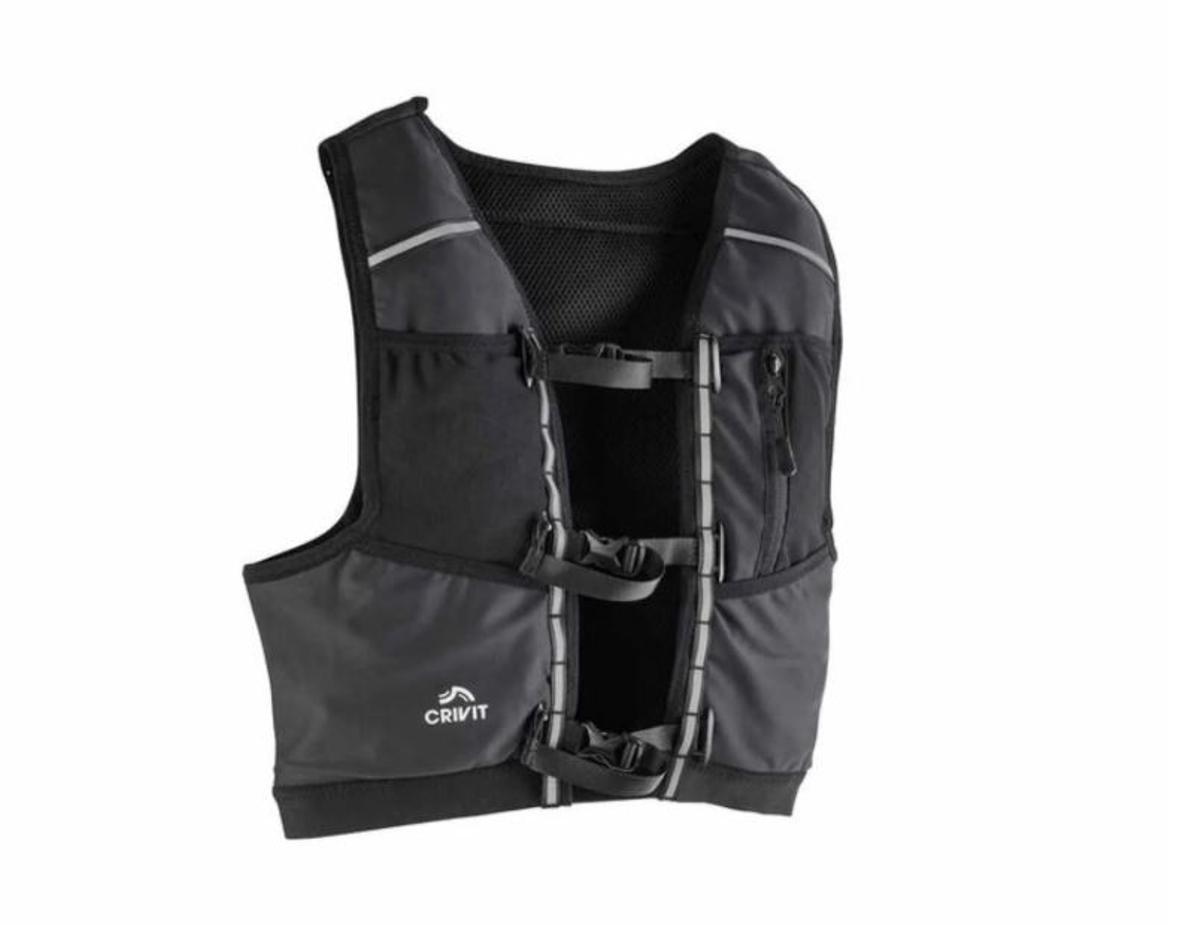Mañana se esperan colas kilométricas en Lidl para conseguir el chaleco mochila de trail running más barato del mercado: por 19,99 euros y bolsa de hidratación integrada