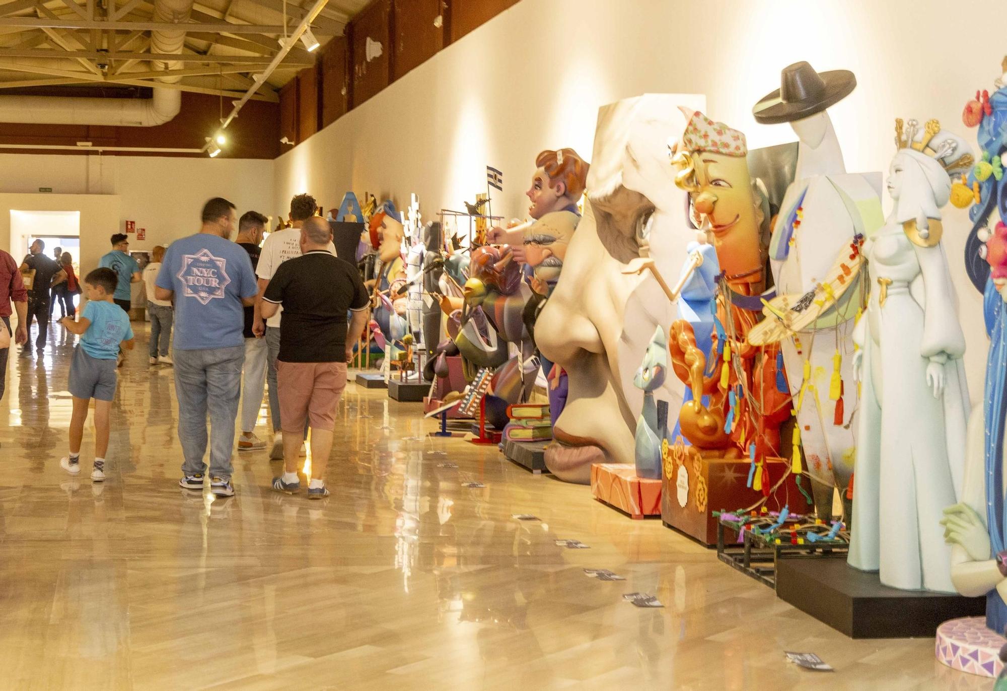 La exposición del Ninot, un homenaje a Pedro Luis Sirvent