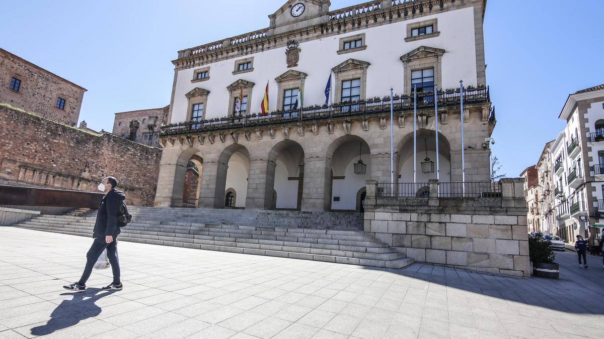 Fachada del Ayuntamiento de Cáceres.