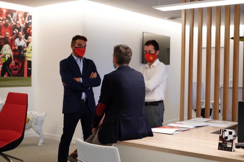 Presentación de Luis García como entrenador del RCD Mallorca