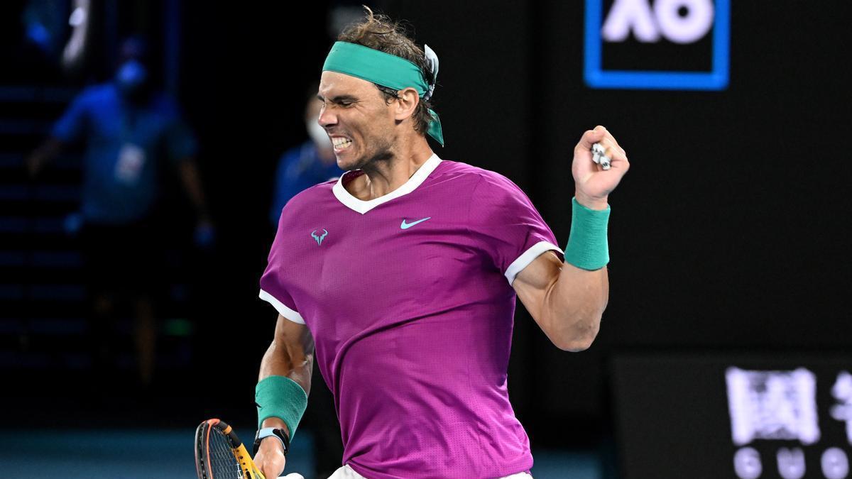 Rafa Nadal celebra su triunfo en las semifinales del Abierto de Australia.
