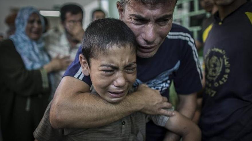 Plors per la mort de familiars en l&#039;atac israelià