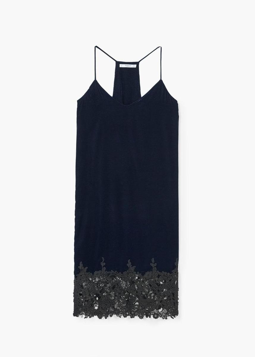 Vestido de terciopelo de Mango (39,99€)