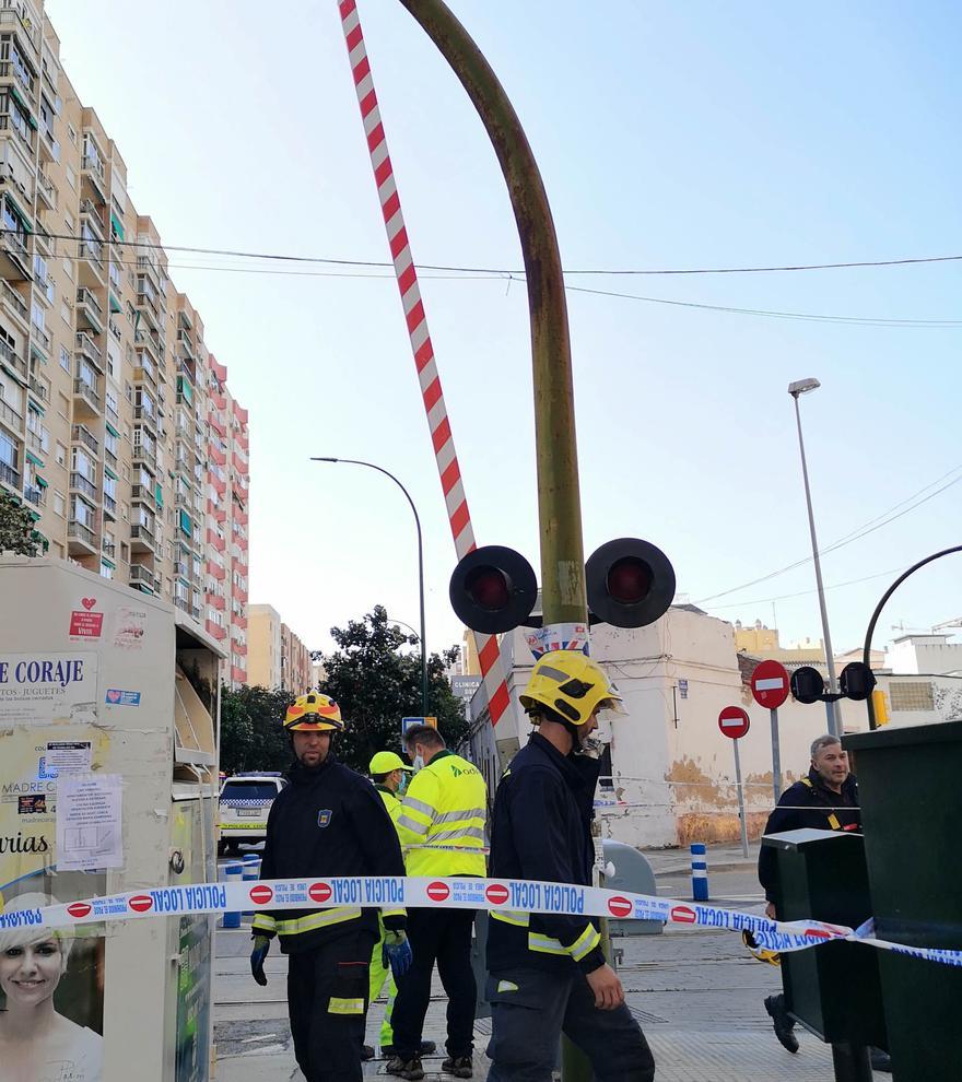 Reitran la barrera del paso a nivel de Héroe de Sostoa debido al azote del viento