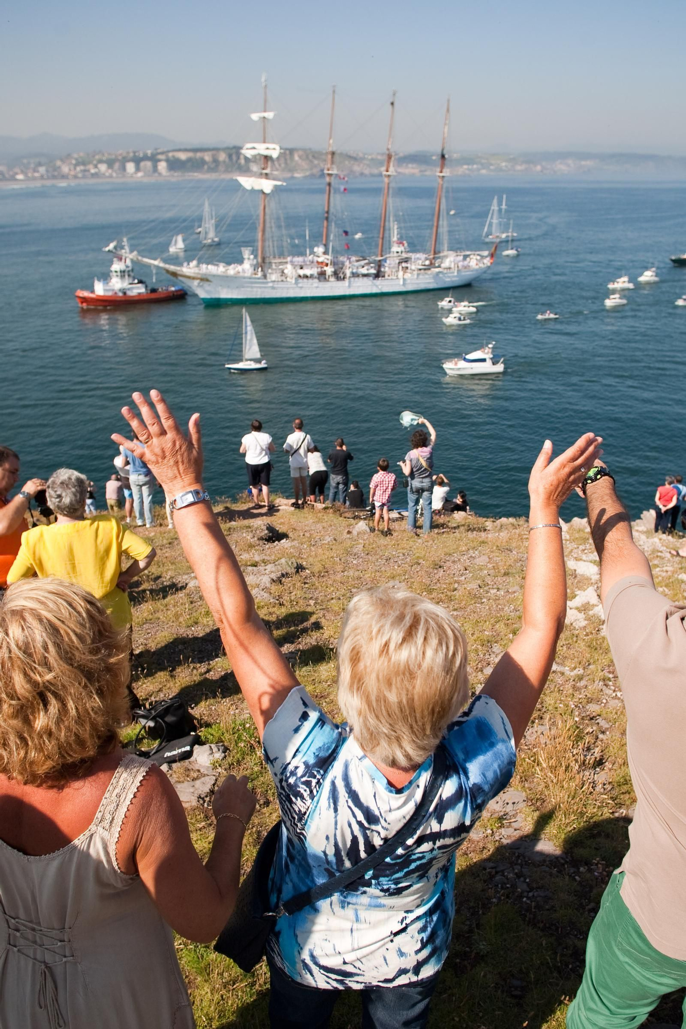 En imágenes: Así fue la última visita del Juan Sebastián Elcano a Asturias, en 2013 y a Avilés